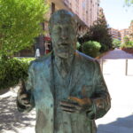 Porta Miralles i l’escultura d’en Gaudí